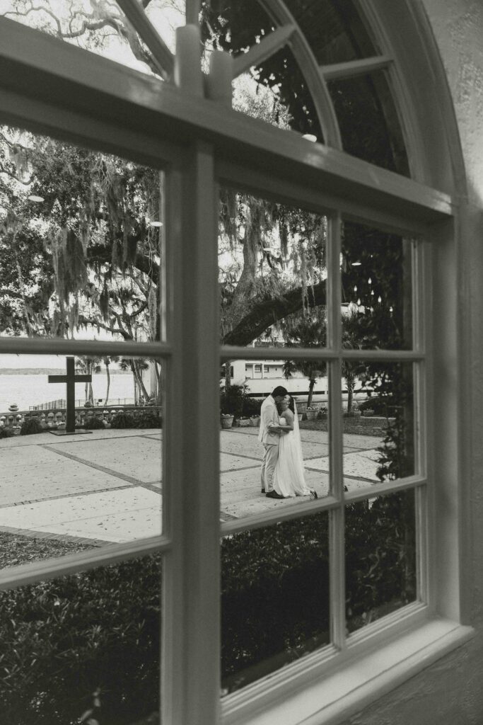 jacksonville-wedding-photographer-club-continental.jpg