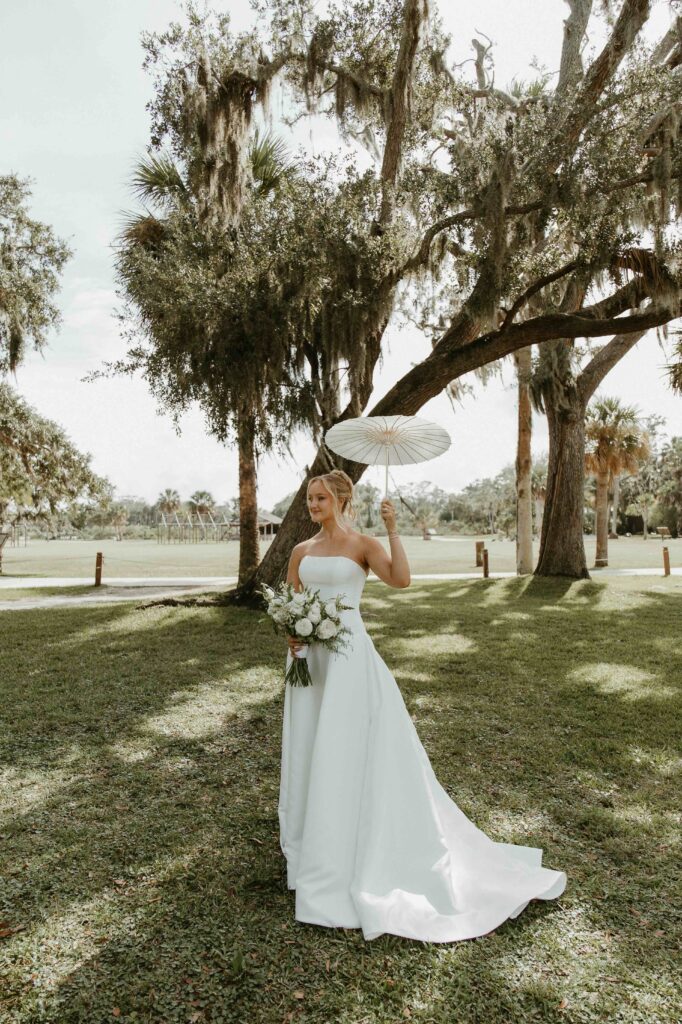 Bridal portraits under the oaks at the Fountain of Youth.