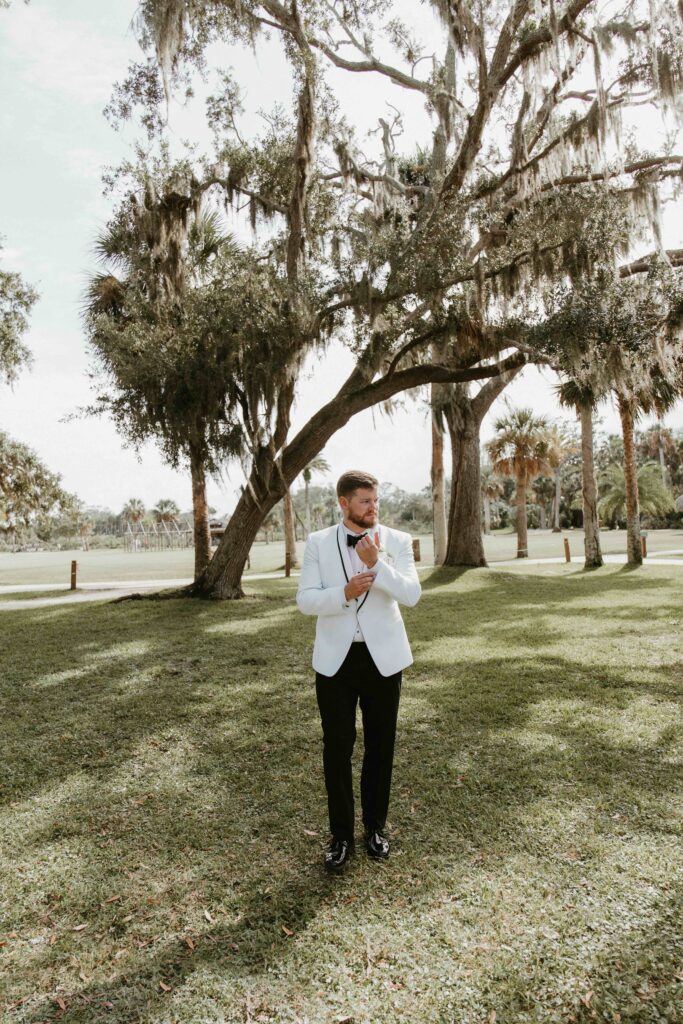 Groom portraits under the oaks at the Fountain of Youth.