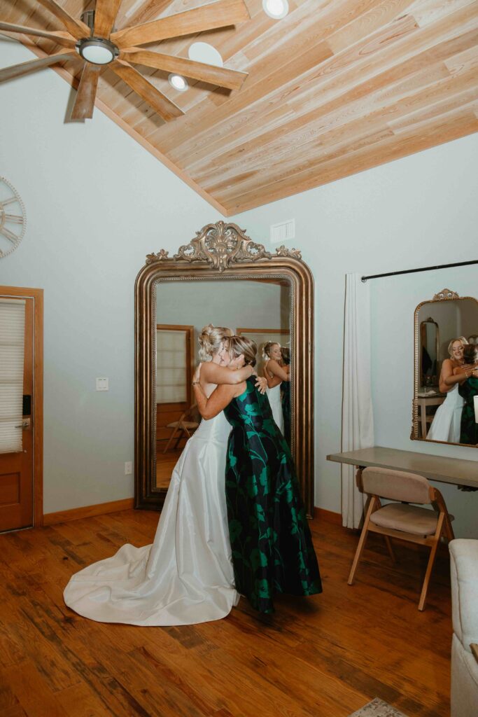 Bride getting ready in the bridal suite at the Fountain of Youth.